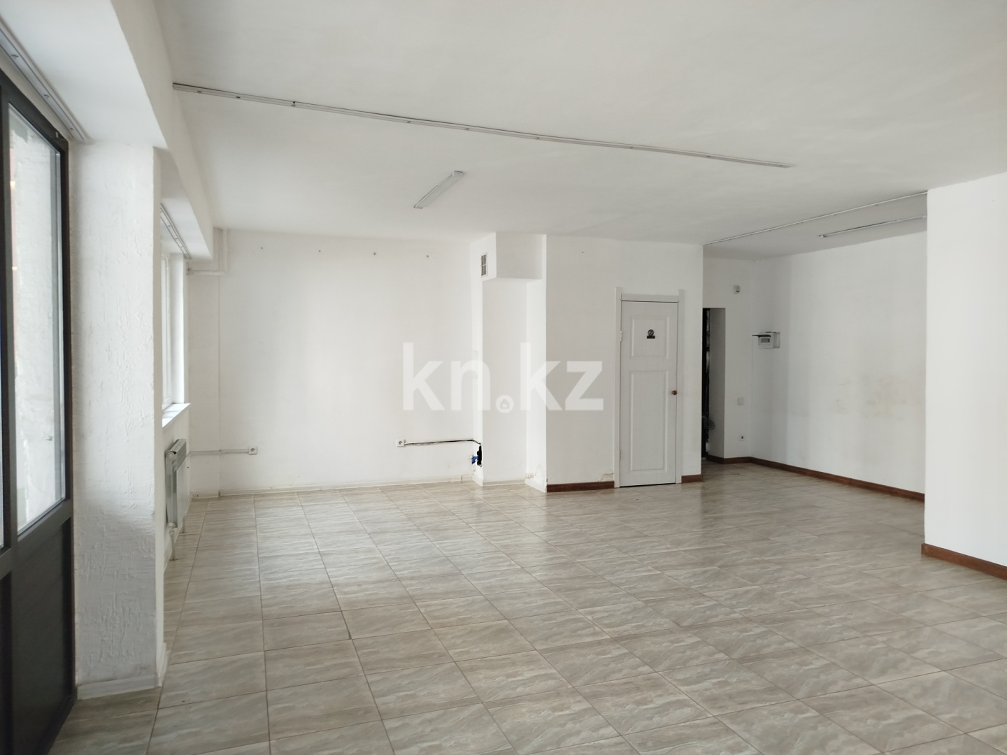 Продажа , 50.3 м², Шугыла - Продажа офисных и торговых помещений в Алматы с фото фото 4 из 13