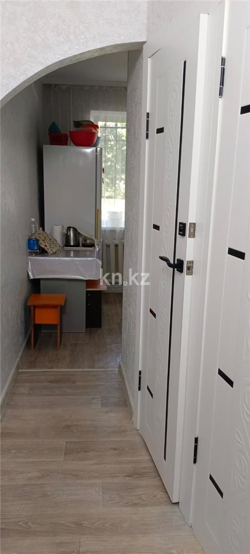 Продажа 1-комнатной квартиры, 32 м², мкр-н Восток-2 - Продажа  однокомнатных квартир в Караганде фото 7 из 9