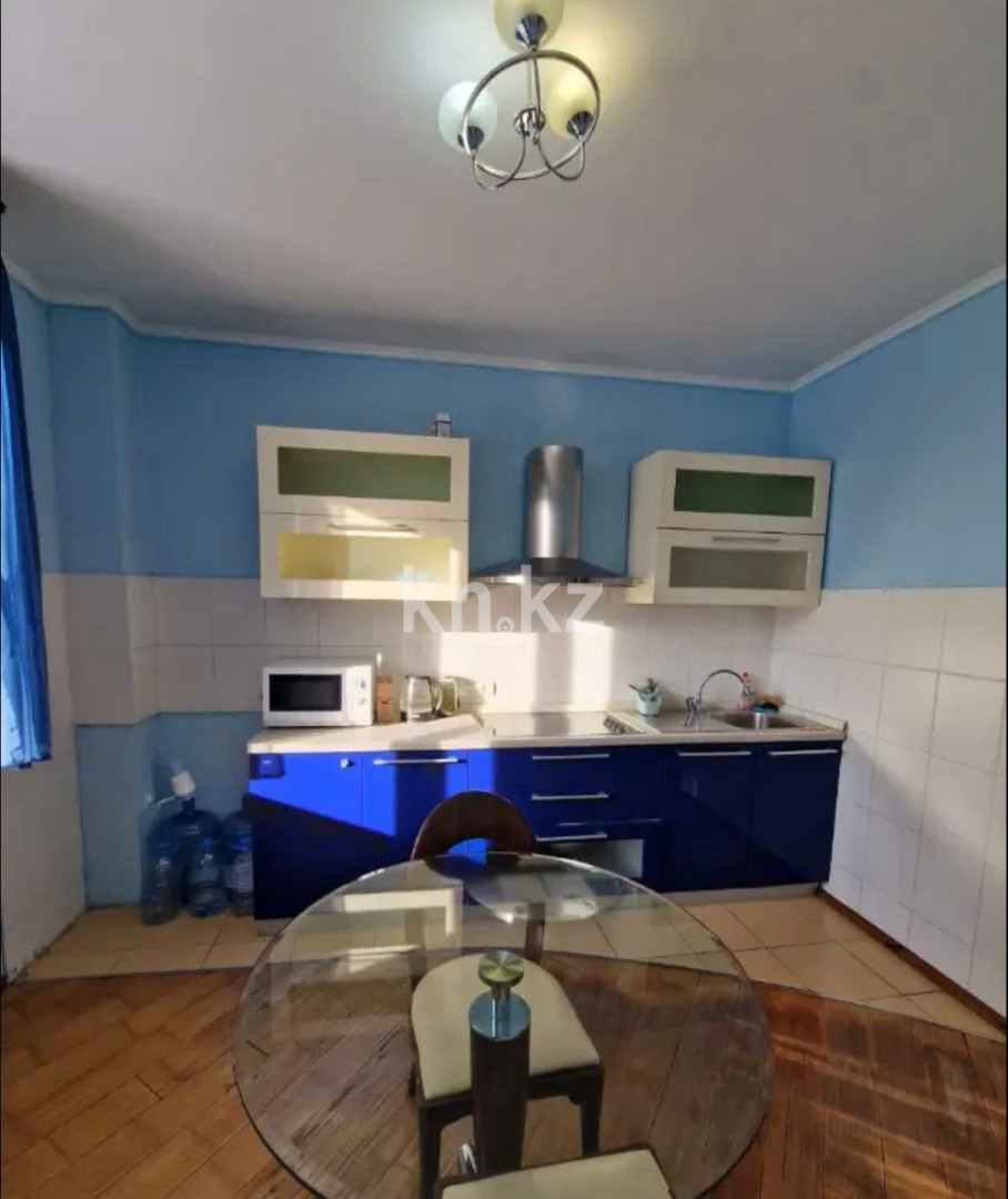 Аренда 2-комнатной квартиры, 72 м², пр. Кабанбай батыра, дом  2/4 - Аренда квартир помесячно в Казахстане фото 1 из 10