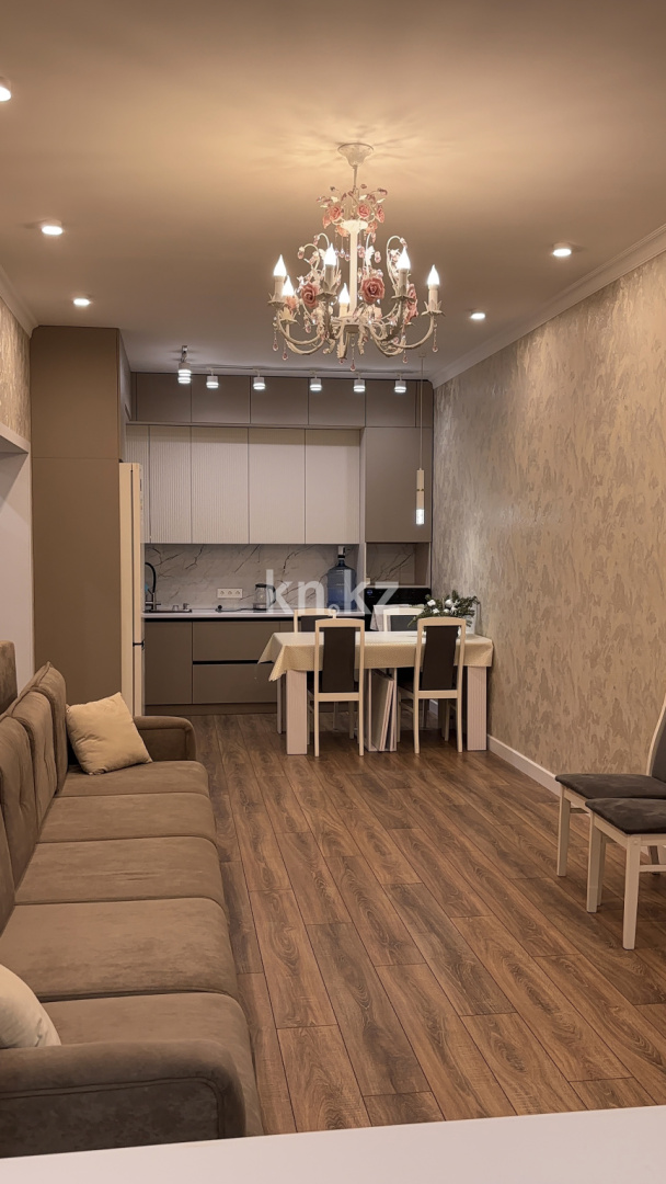 Аренда 3-комнатной квартиры, 90 м², пр. Республики, дом  49 - Аренда квартир помесячно в Караганде фото 19 из 37