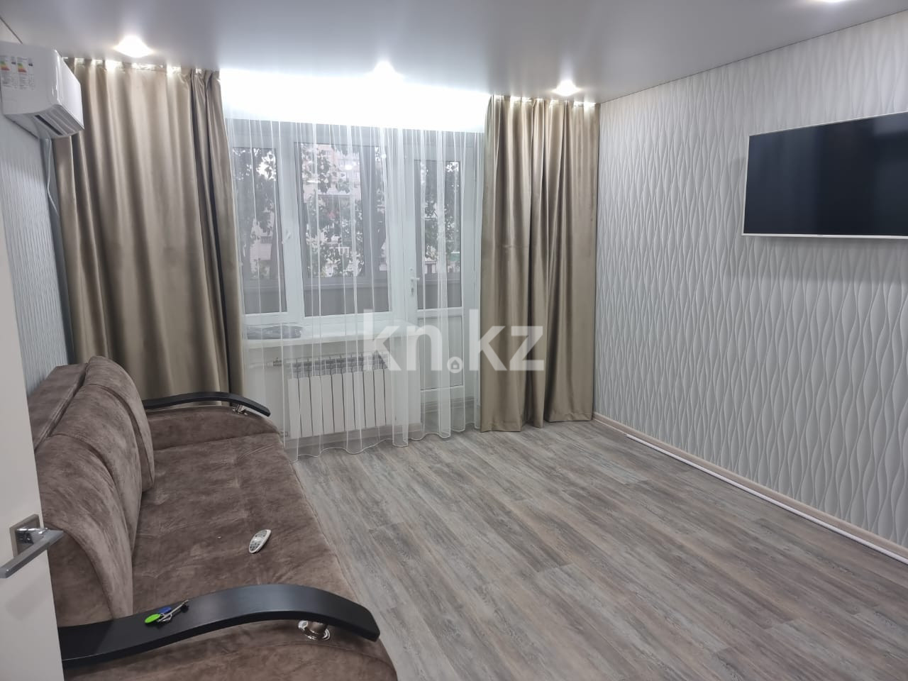 Аренда 2-комнатной квартиры посуточно, 60 м², пр. Назарбаева, дом  203 - Аренда жилой и коммерческой недвижимости в Уральске фото 3 из 5