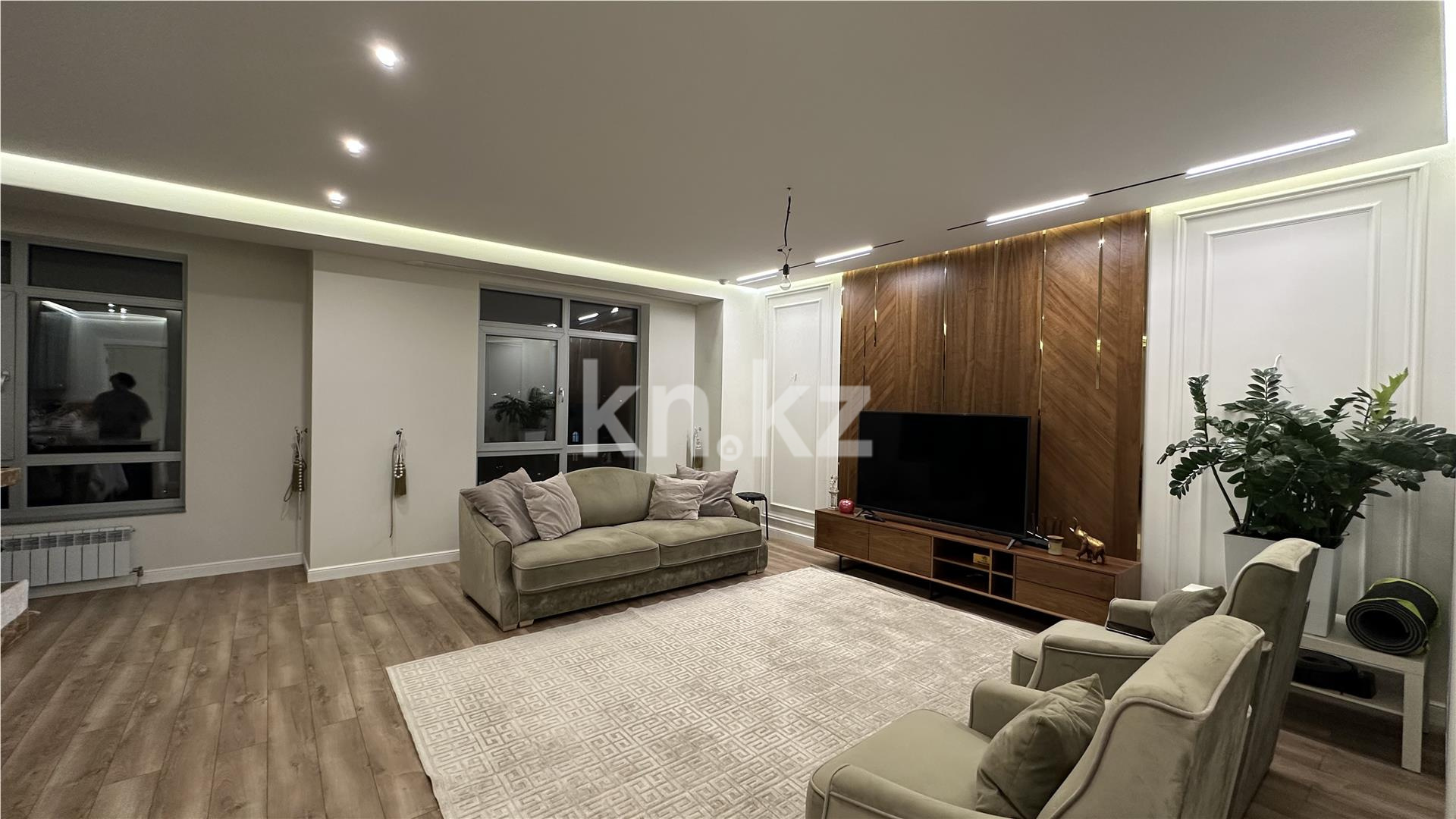 Продажа 4-комнатной квартиры, 129 м², ул. Калдаякова - Продажа  четырехкомнатных квартир в Астане фото 1 из 8