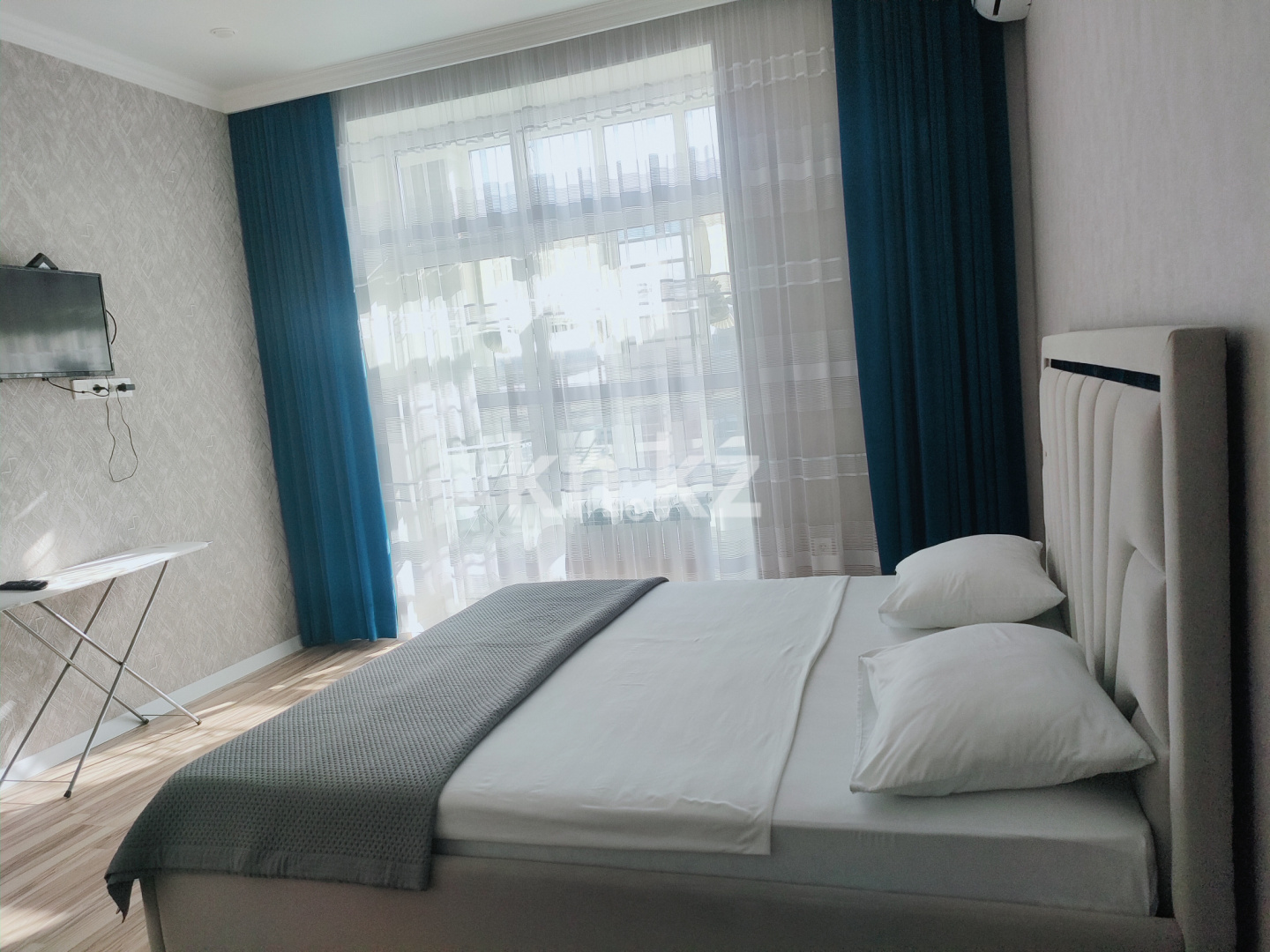 Аренда 1-комнатной квартиры посуточно, 42 м², пр. Туран, дом  46/4 - ул. Орынбор - Аренда квартиры посуточно в Астане фото 15 из 17