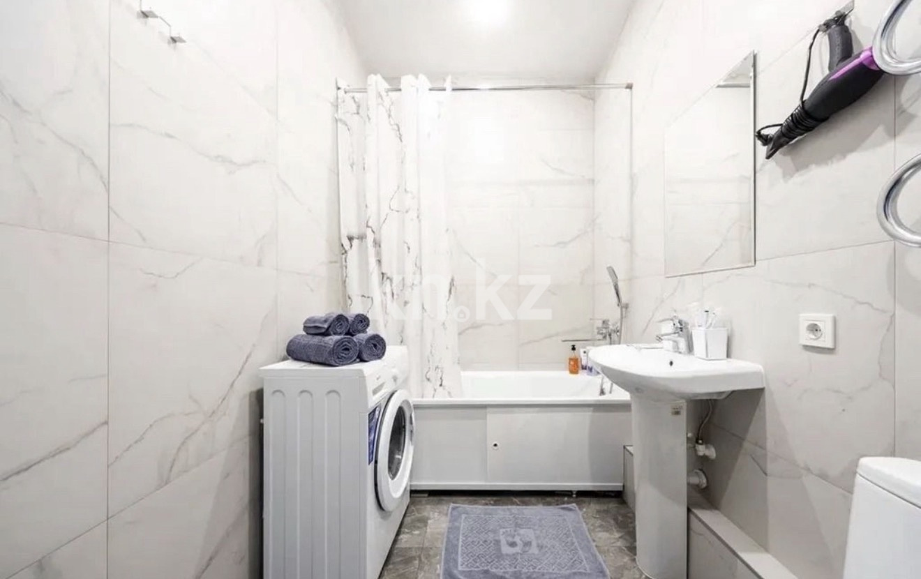 Аренда 2-комнатной квартиры посуточно, 45 м², ул. Кунаева, дом  152 - ул. Кунаева в Алматы - фото 3