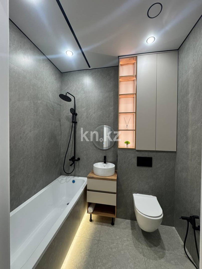 Продажа 3-комнатной квартиры, 67 м², ул. Култегин, дом  4а в Астане - фото 6