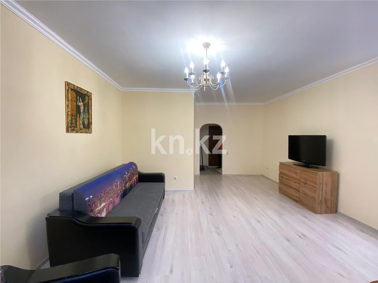 Продажа 1-комнатной квартиры, 42 м², ул. Туркестан в Астане - фото 4