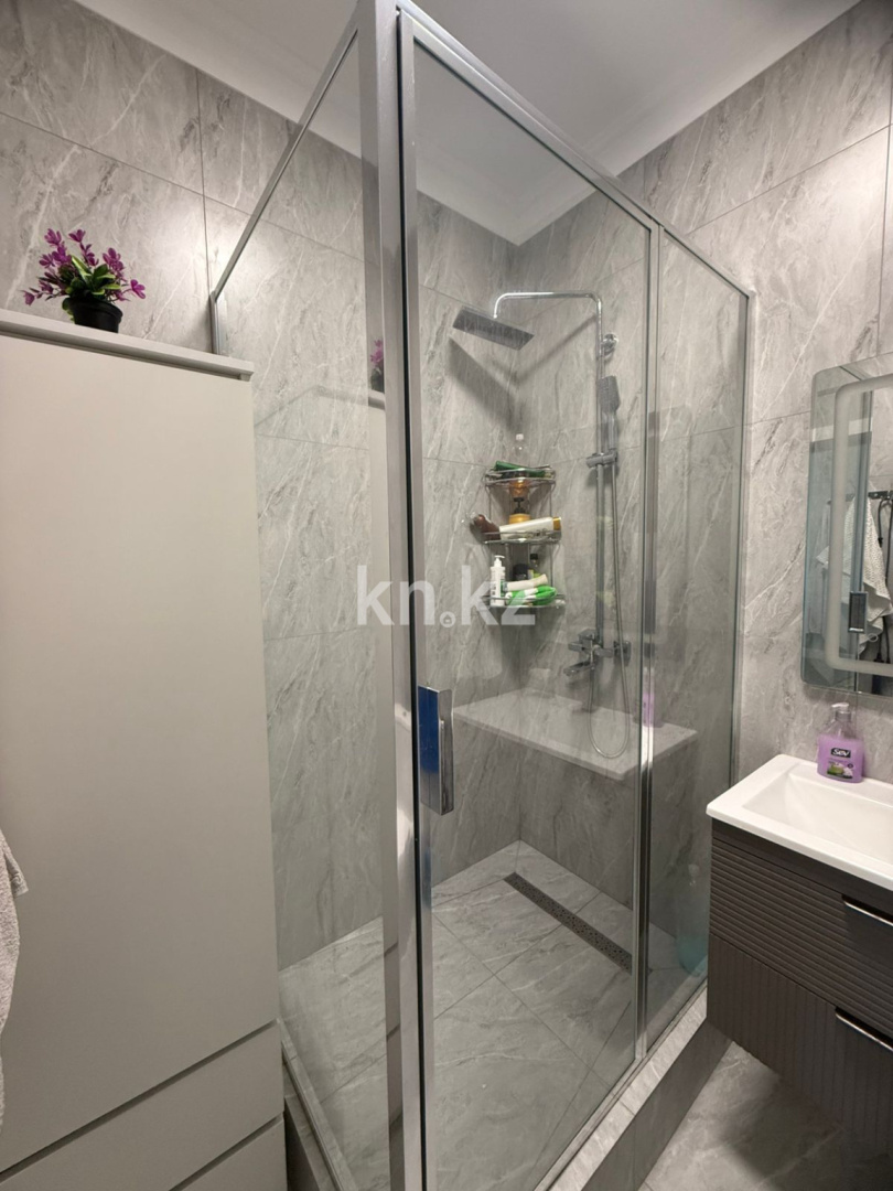 Продажа 3-комнатной квартиры, 112 м², ул. Кунаева - Продажа квартир в Казахстане фото 2 из 13