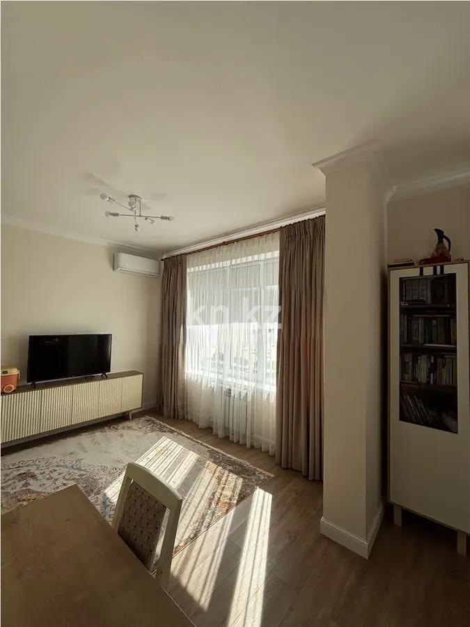 Продажа 1-комнатной квартиры, 36 м², ул. Хусейна бен Талала, дом  28 в Астане