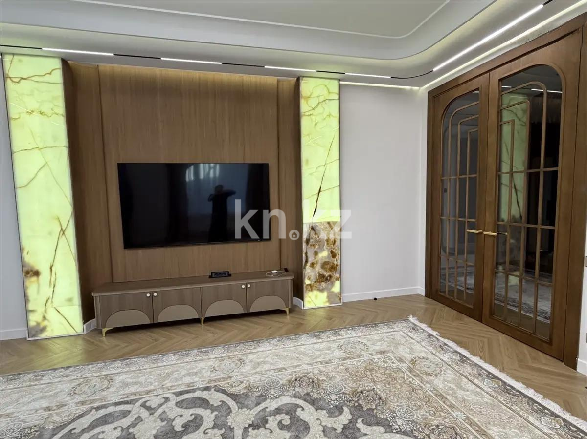 Продажа 4-комнатной квартиры, 160 м² - Продажа квартир в Казахстане - страница 3 фото 1 из 5