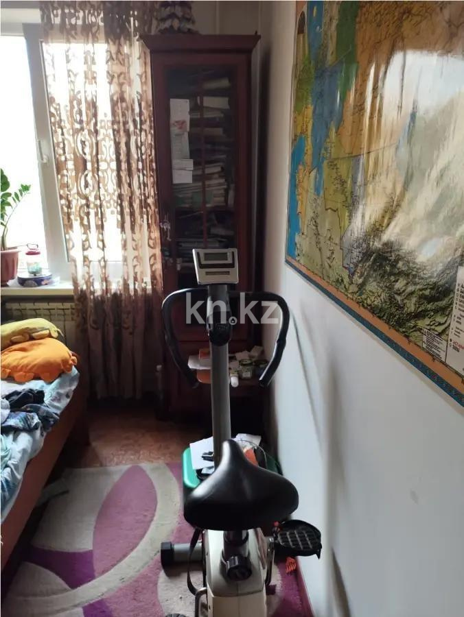 Продажа 3-комнатной квартиры, 59 м², ул. Валиханова, дом  24 в Алматы - фото 3