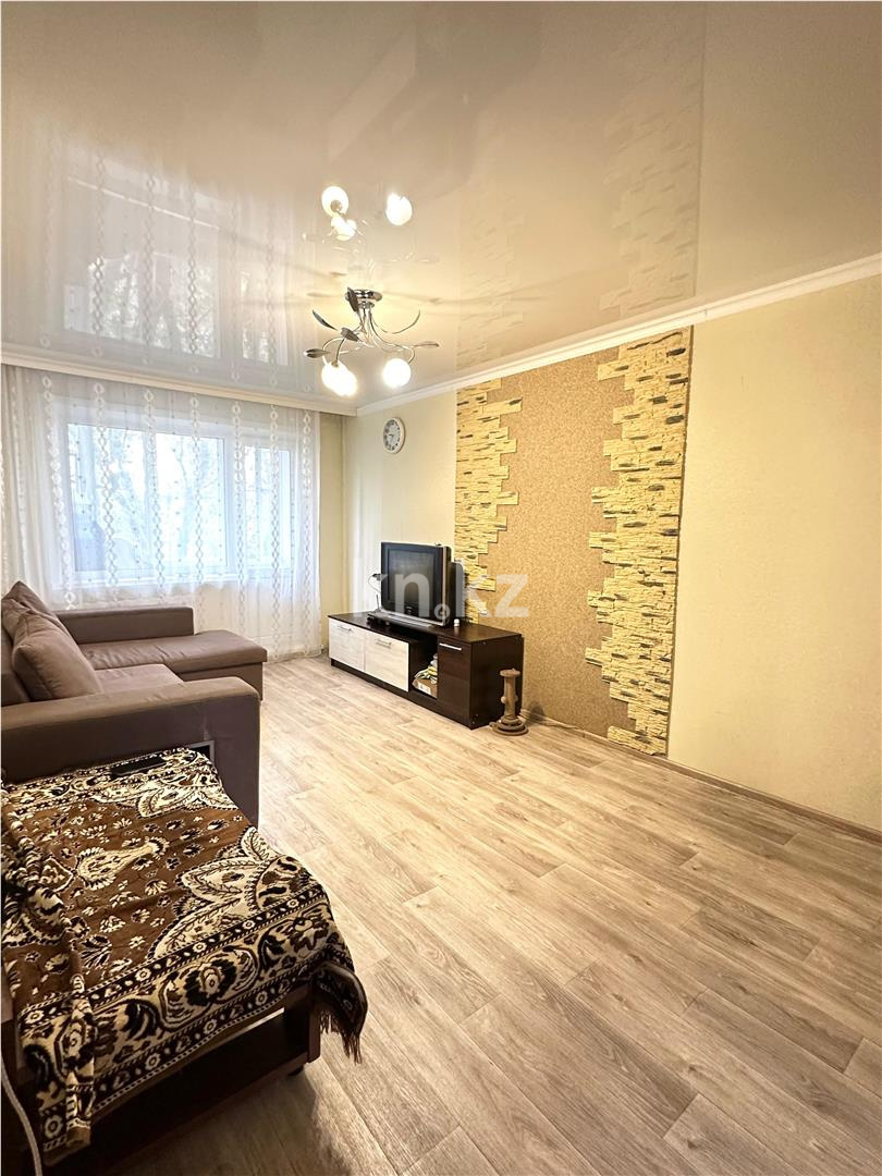 Продажа 2-комнатной квартиры, 43 м², мкр-н 23 в Караганде - фото 2