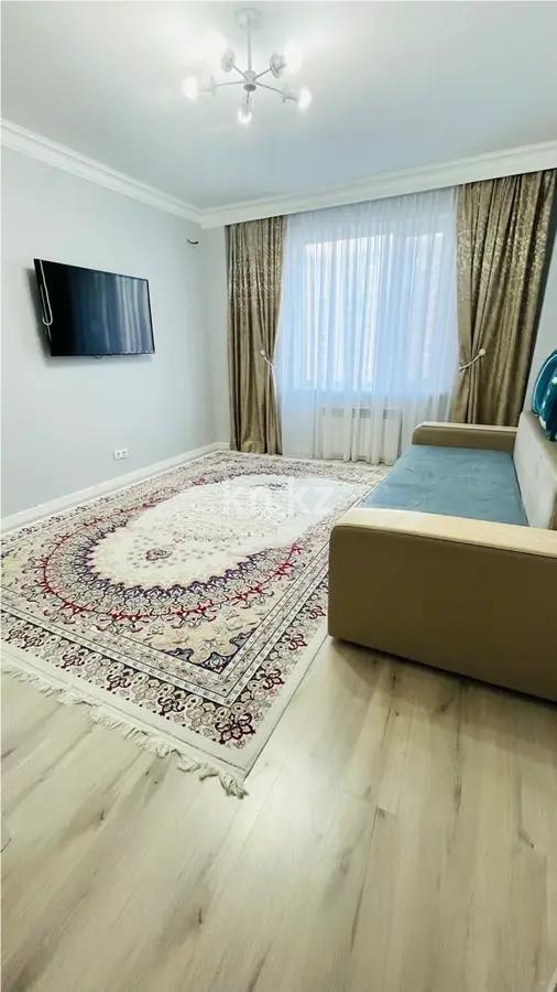 Продажа 3-комнатной квартиры, 72 м², пр. Кошкарбаева, дом  48 - Продажа  трехкомнатных квартир в Астане без посредников с фото фото 1 из 7