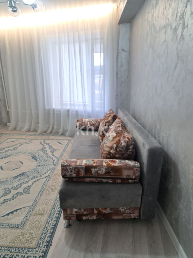 Продажа 3-комнатной квартиры, 65.6 м², пр. Абая, дом  216 - Продажа и аренда недвижимости в Уральске фото 4 из 12