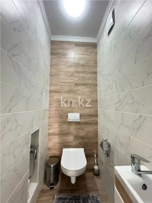 Продажа 3-комнатной квартиры, 104 м², пр. Республики, дом  42 в Караганде - фото 6