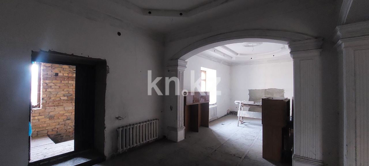 Продажа 9-комнатного дома, 517.9 м², Досжанова, дом  9 - Продажа квартир в Костанае фото 20 из 40