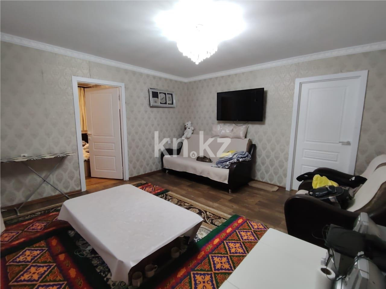 Продажа 3-комнатной квартиры, 53 м², ул. 6-й мик-н, дом  28 в Темиртау - фото 4