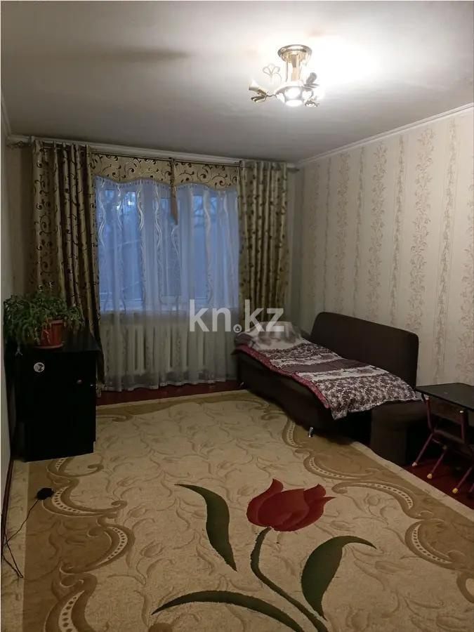 Продажа 3-комнатной квартиры, 61 м², ул. Сатыбалдина, дом  9 - Продажа  трехкомнатных квартир в Караганде без посредников с фото фото 1 из 5