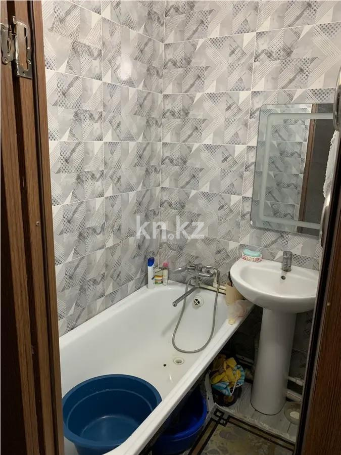 Продажа 2-комнатной квартиры, 44 м², мкр-н 22, дом  26 в Караганде - фото 4