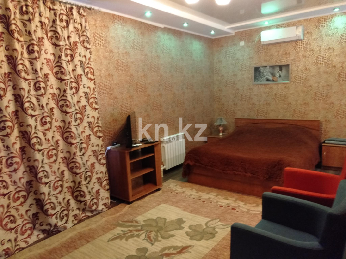 Аренда 1-комнатной квартиры посуточно, 35 м², ул. Победы, дом  105 - Аренда жилой и коммерческой недвижимости в Уральске фото 9 из 15