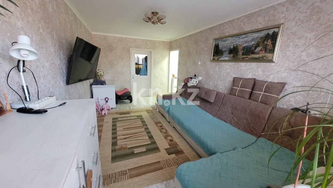 Продажа 2-комнатной квартиры, 48 м² - Продажа двухкомнатных квартир в панельном доме в Караганде - страница 2 фото 1 из 12