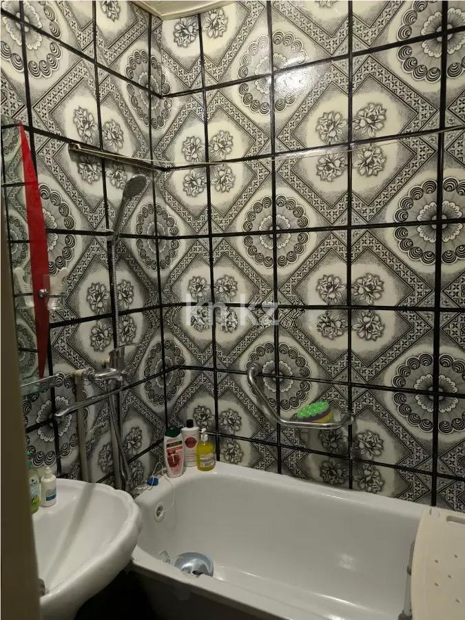 Продажа 3-комнатной квартиры, 64 м², мкр-н Мамраева (Восток-5), дом  5 - Продажа  трехкомнатных квартир в Караганде с фото фото 5 из 6