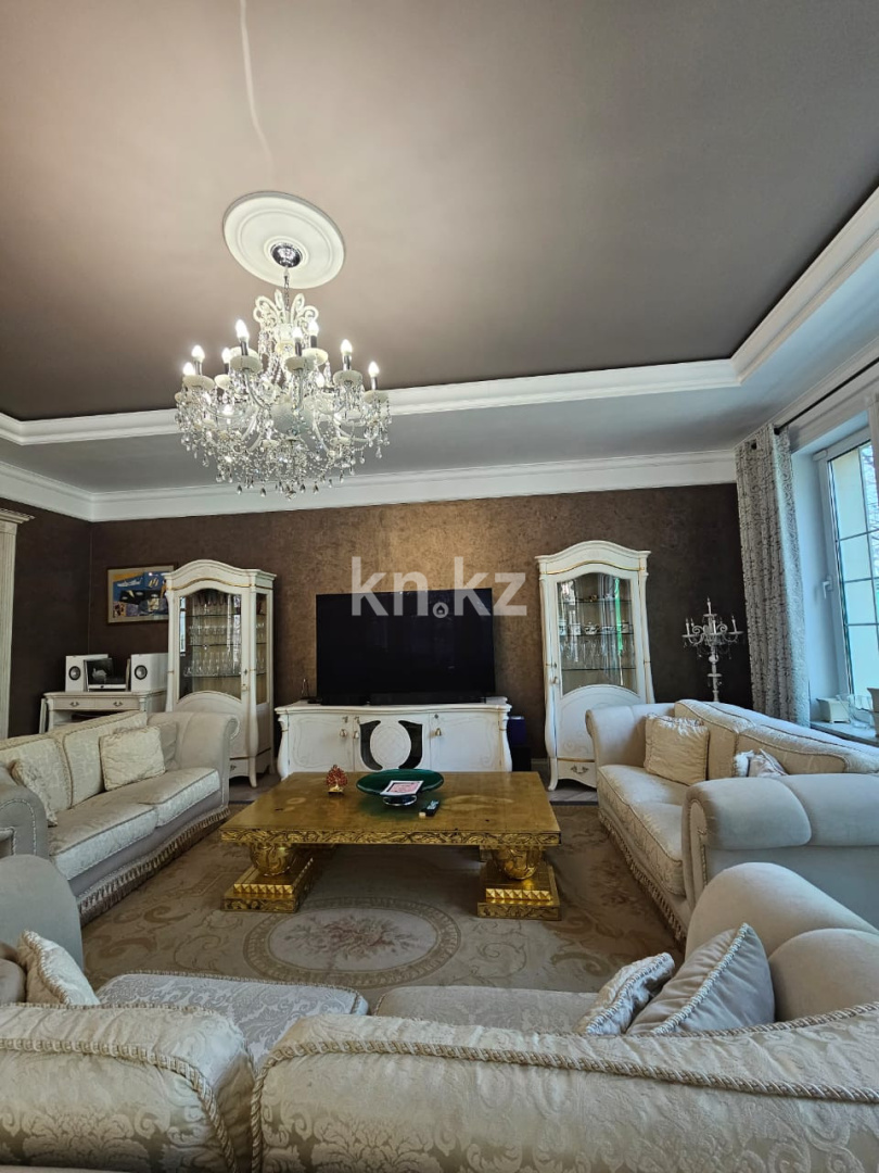 Продажа 6-комнатного дома, 600 м², ул. Оспанова - Продажа домов, коттеджей в Казахстане фото 5 из 15