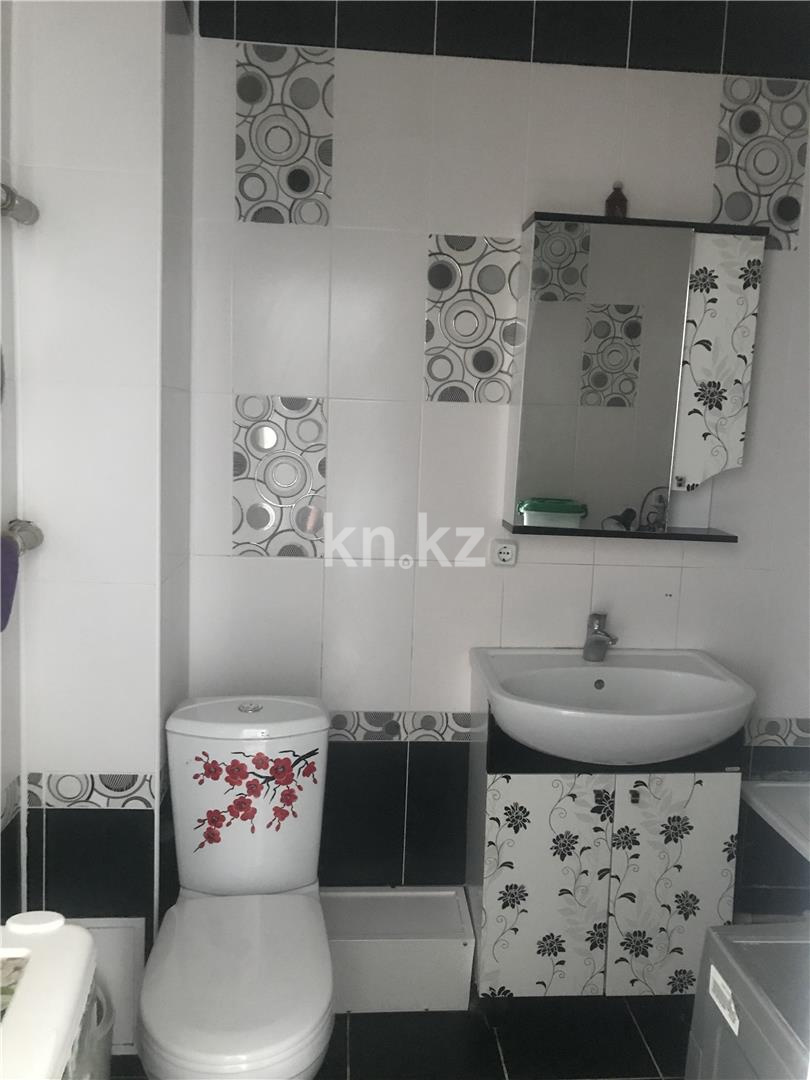 Продажа 3-комнатной квартиры, 80 м², ул. Сарыарка - Продажа  трехкомнатных квартир в Караганде фото 14 из 15