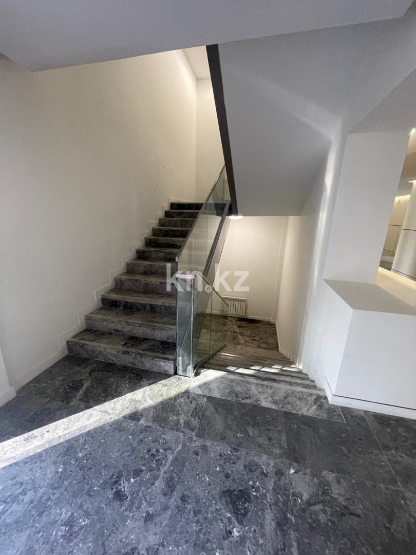 Продажа 6-комнатной квартиры, 190 м², ул. Култобе, дом  24/1 - ул. Аскарова - Продажа  пятикомнатных квартир в Алматы фото 12 из 15