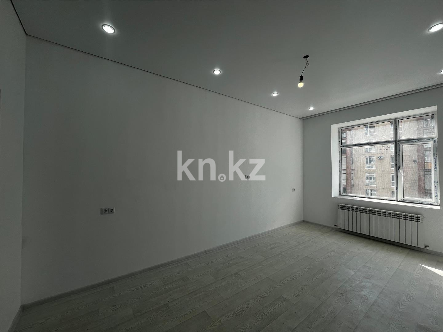 Продажа 1-комнатной квартиры, 42 м², 067 учетный квартал - Продажа  однокомнатных квартир в Караганде фото 2 из 15