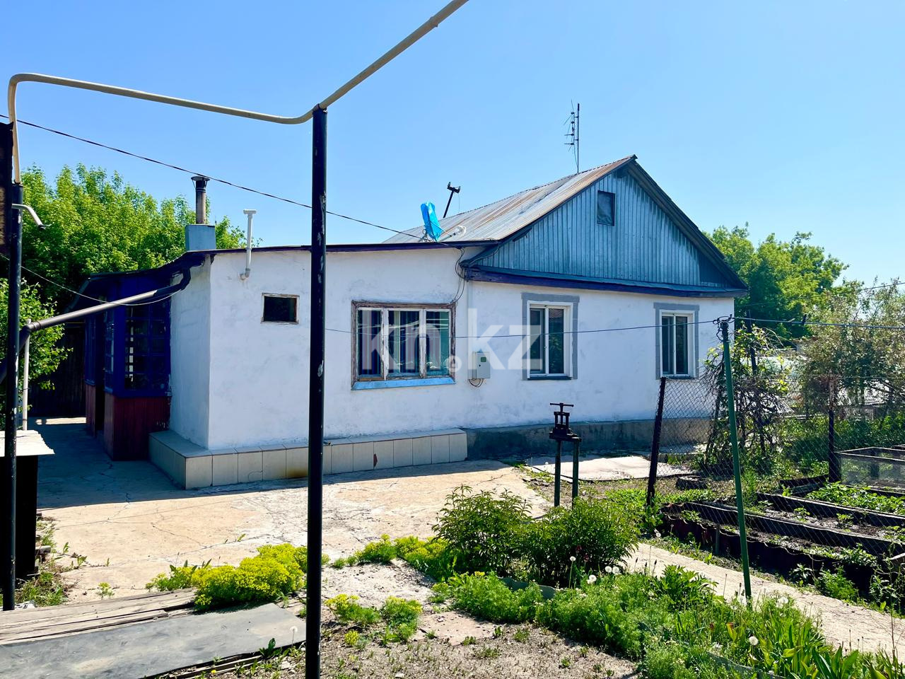 Продажа 4-комнатного дома, 66 м², ул. Жилстроевская, дом  29 - Продажа домов и коттеджей в Караганде фото 1 из 17
