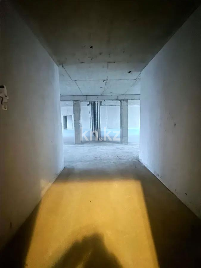 Продажа 4-комнатной квартиры, 257 м², мкр-н Мирас, дом  128 в Алматы - фото 4