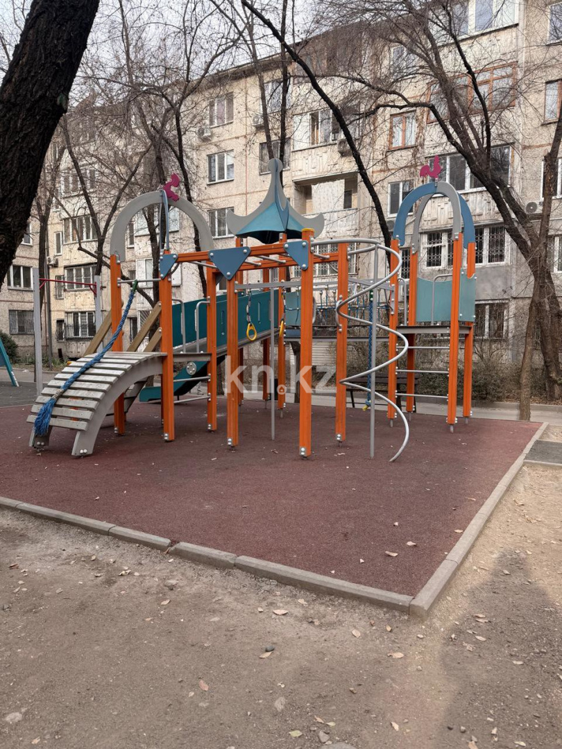 Продажа 3-комнатной квартиры, 70 м², ул. Жандосова в Алматы