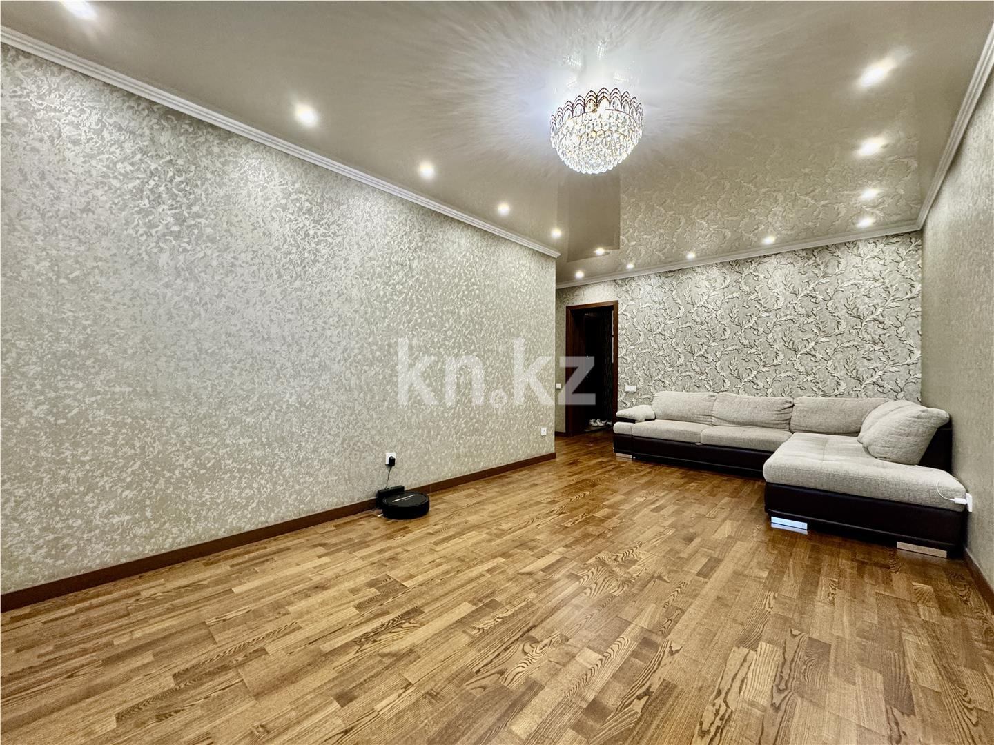 Продажа 4-комнатной квартиры, 93 м², ул. Аманжолова, дом  71 - Продажа  четырехкомнатных квартир в Караганде фото 4 из 35