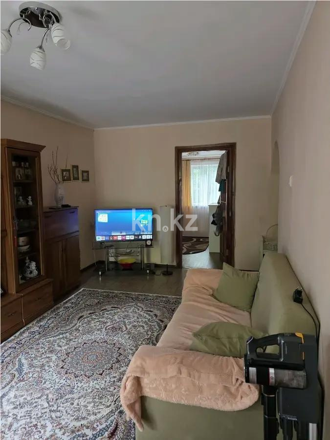 Продажа 3-комнатной квартиры, 60 м², мкр-н 12, дом  13 - Продажа квартир в Алматы фото 1 из 4