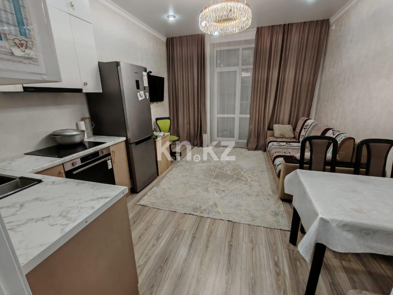Продажа 2-комнатной квартиры, 44 м², пр. Шахтеров - Продажа квартир в Караганде фото 2 из 8