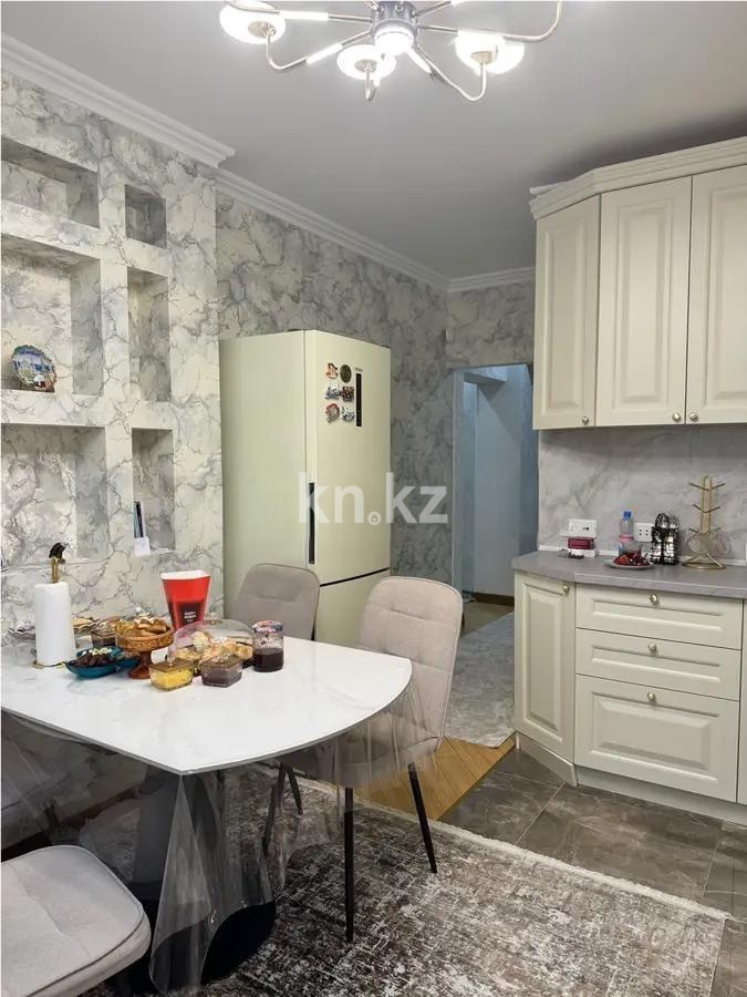 Продажа 3-комнатной квартиры, 75 м², пр. Райымбека, дом  241 в Алматы - фото 2