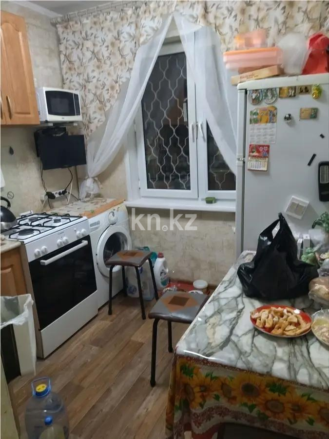 Продажа 3-комнатной квартиры, 58.7 м², 8 мкр., дом  29 в Алматы - фото 4