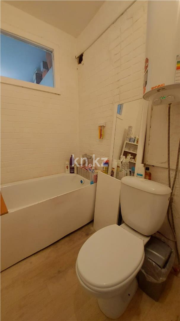 Продажа 2-комнатной квартиры, 42 м², ул. Бирюзова в Караганде - фото 7