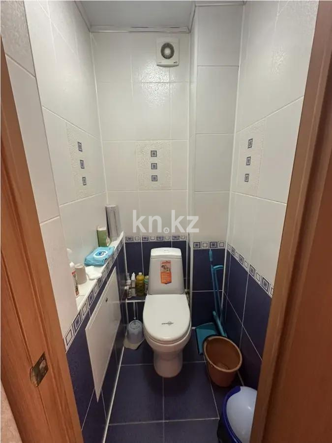 Продажа 2-комнатной квартиры, 52 м², мкр-н Восток-3, дом  13 в Караганде - фото 5