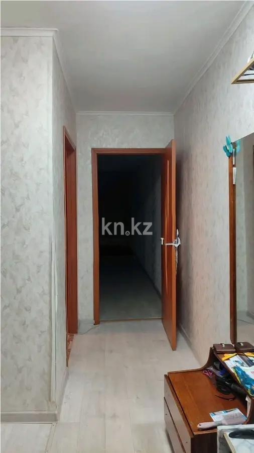 Продажа 3-комнатной квартиры, 49 м², 21 мкр., дом  23 в Караганде - фото 6