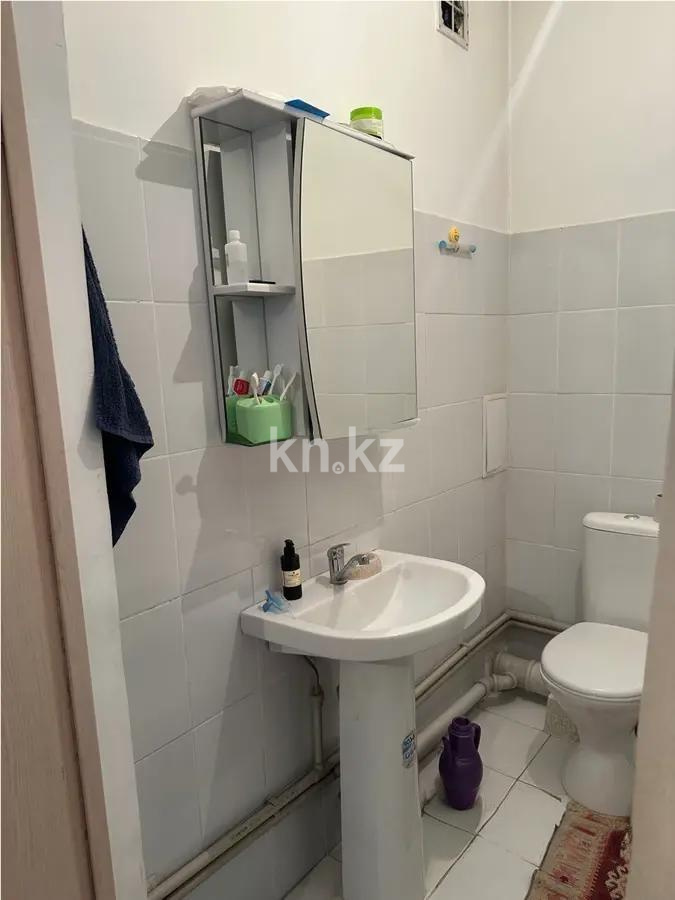 Продажа 2-комнатной квартиры, 67 м², мкр-н 13, дом  3 в Алматы - фото 3