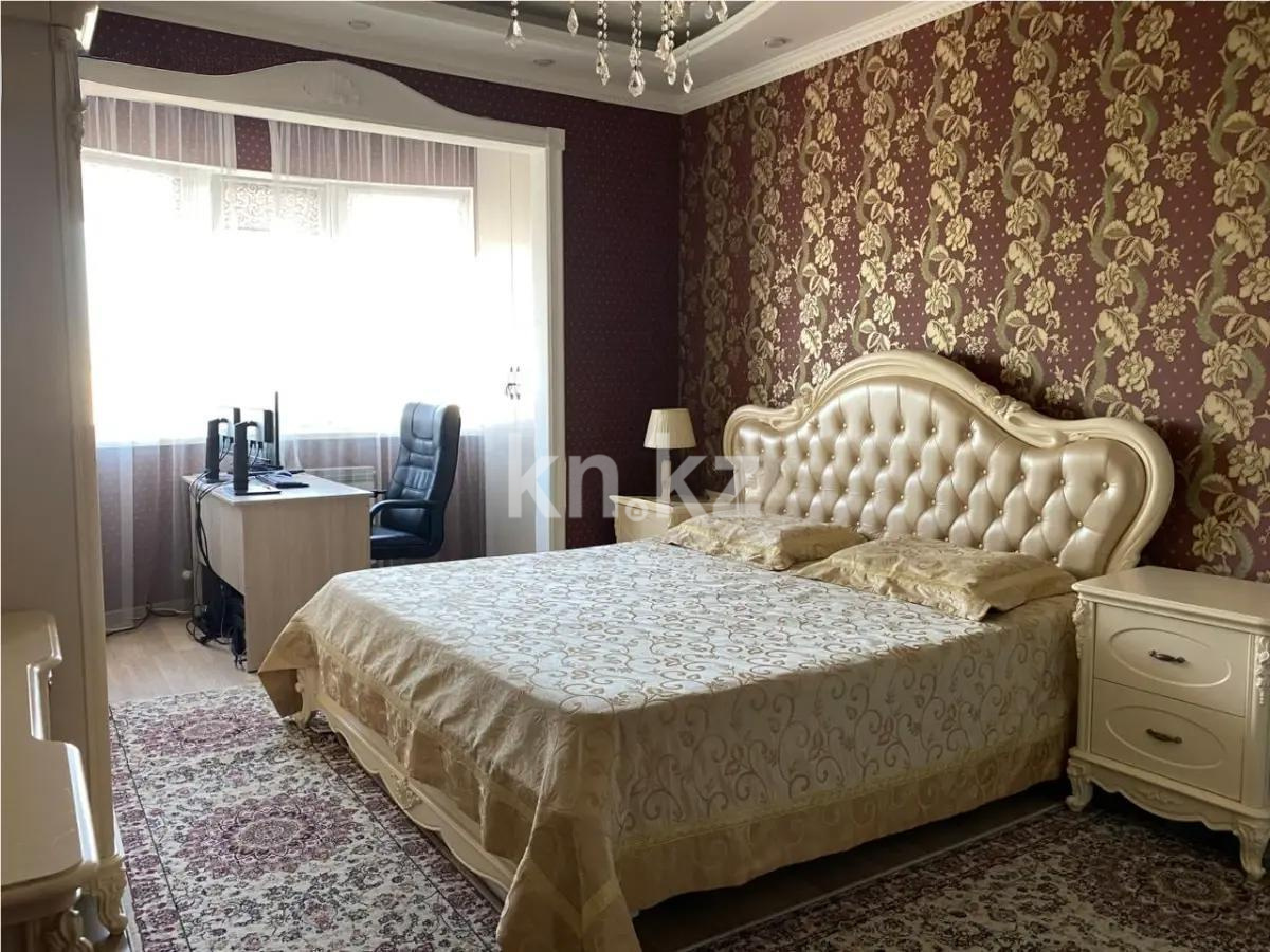 Продажа 2-комнатной квартиры, 72 м², ул. Навои, дом  208/2 в Алматы - фото 2