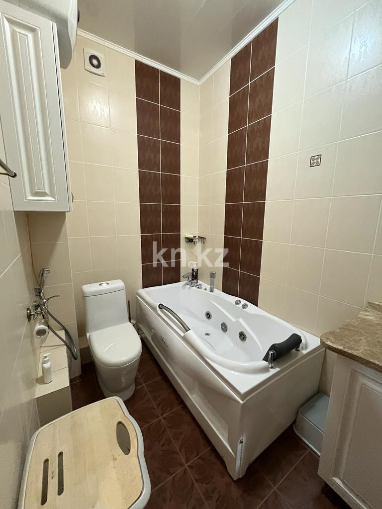 Продажа 4-комнатной квартиры, 135 м², ул. Лободы - Продажа  четырехкомнатных квартир в Караганде фото 12 из 15