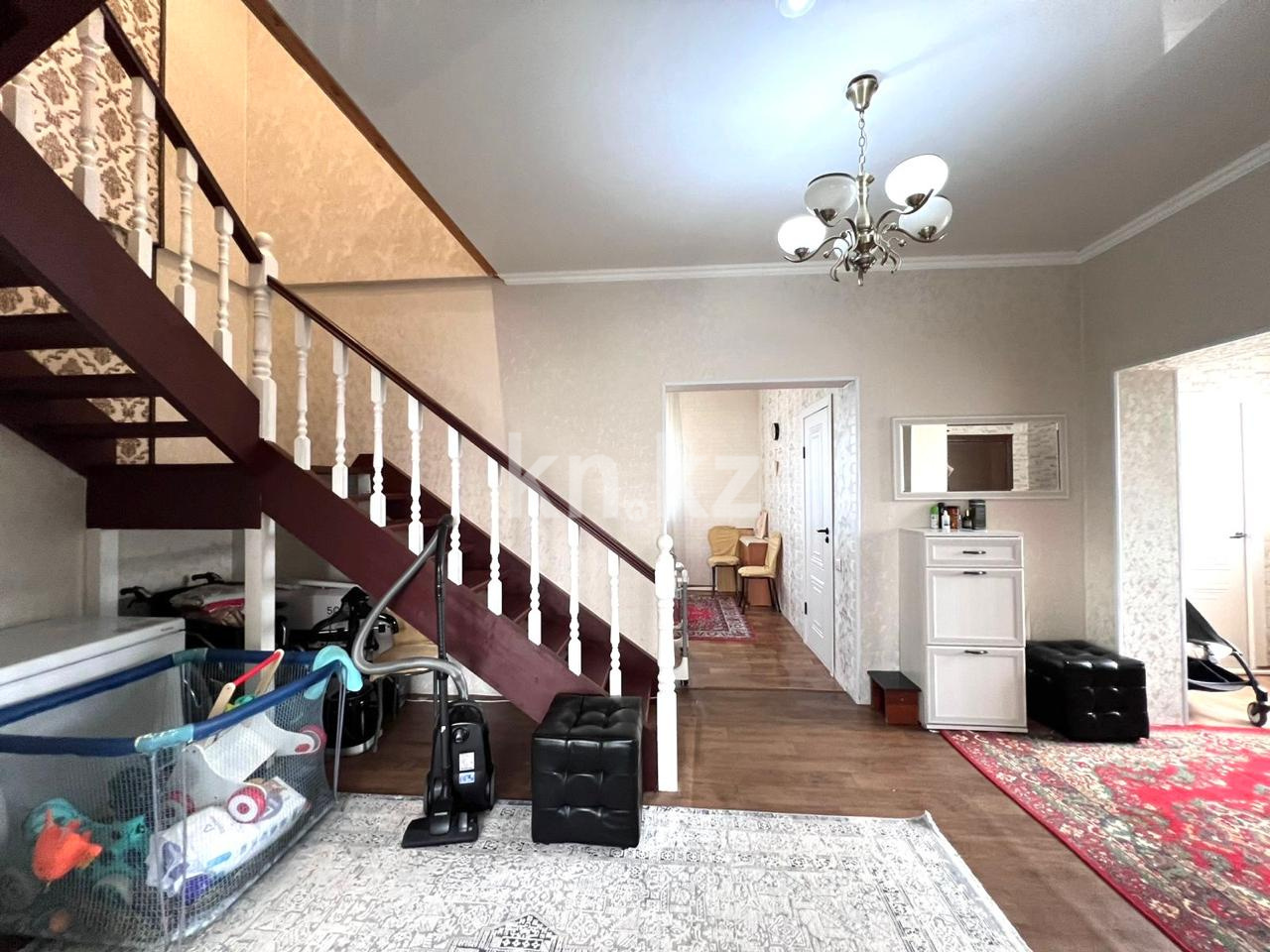 Продажа 9-комнатного дома, 298.5 м², Косшы, ул.Едил - Продажа квартир в Акмолинской области фото 6 из 36