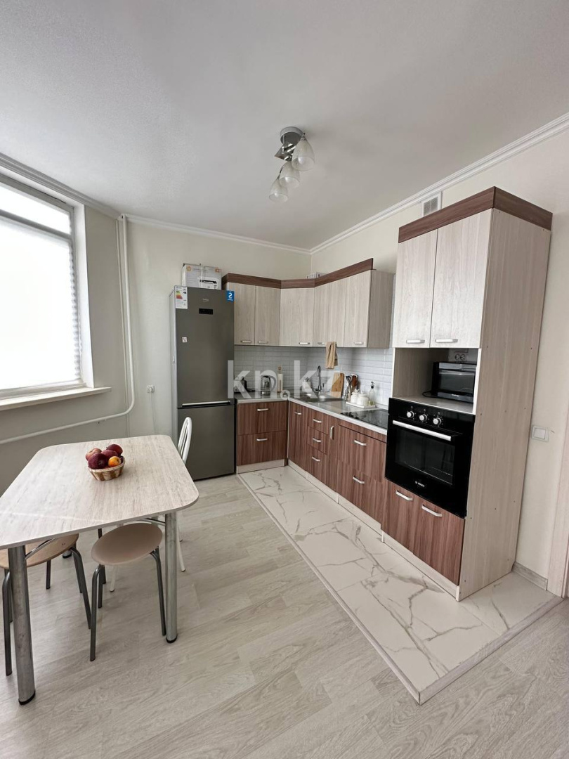 Аренда 2-комнатной квартиры, 70 м², ул. Сыганак, дом  39 - Аренда жилой и коммерческой недвижимости в Казахстане фото 1 из 9