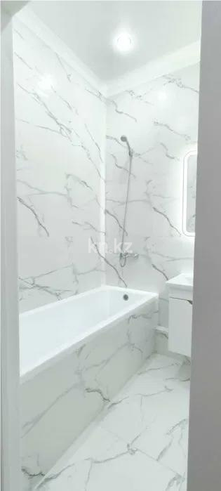 Продажа 1-комнатной квартиры, 38 м², ул. Е-429, дом  8 в Астане - фото 4