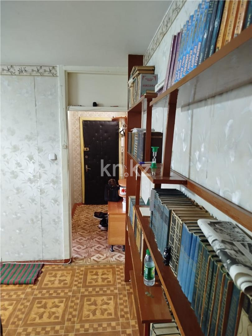 Продажа 3-комнатной квартиры, 59 м², ул. Абая в Темиртау - фото 5