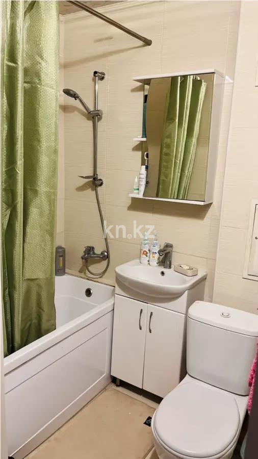 Продажа 3-комнатной квартиры, 60 м², мкр-н 3, дом  8 в Алматы - фото 4