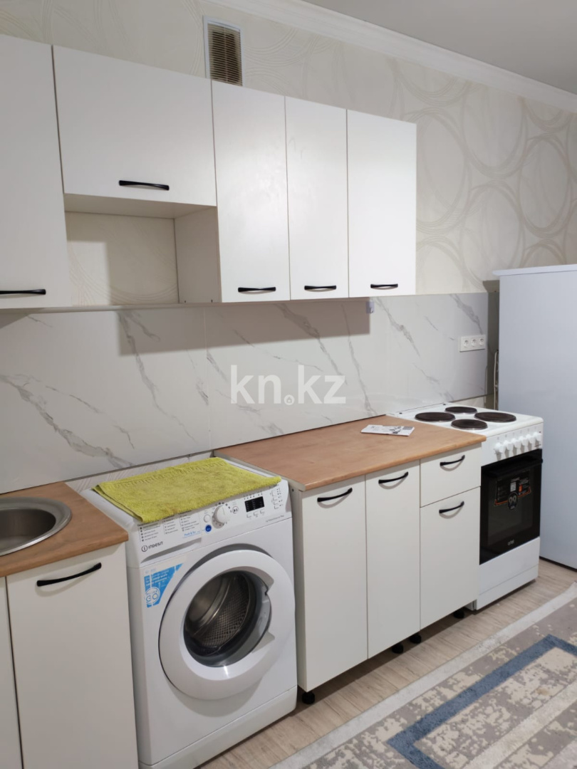 Аренда 1-комнатной квартиры, 38 м², ул. Бейбарыс Султан, дом  25а - Аренда квартиры помесячно в Астане фото 1 из 9