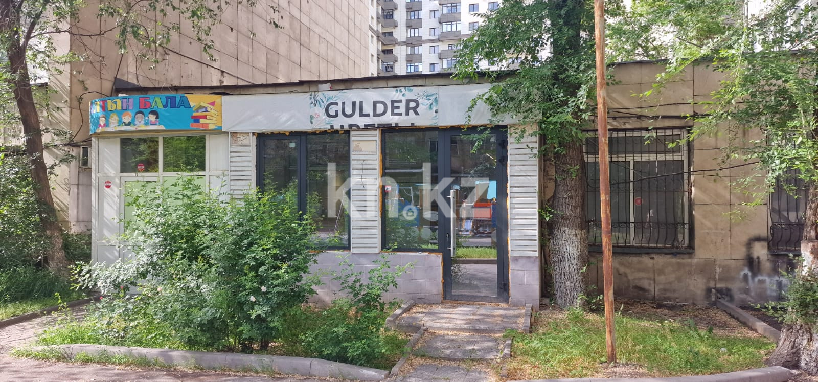 Продажа , 66.4 м², ул. Байзакова, дом  263 - Продажа офисных и торговых помещений в Алматы с фото фото 1 из 24